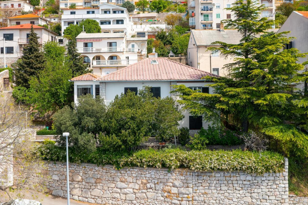Apartments By The Beach Adela Senj Senj  Dış mekan fotoğraf