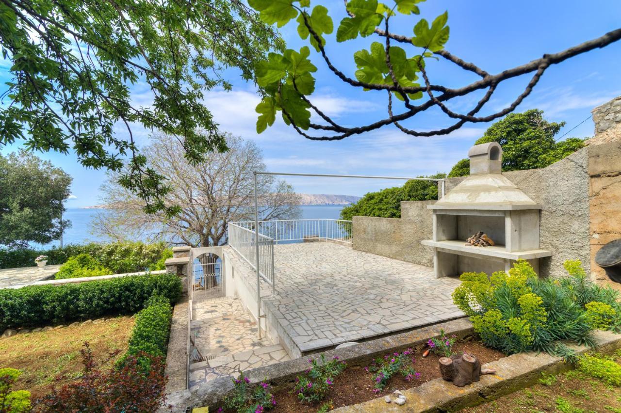 Apartments By The Beach Adela Senj Senj  Dış mekan fotoğraf