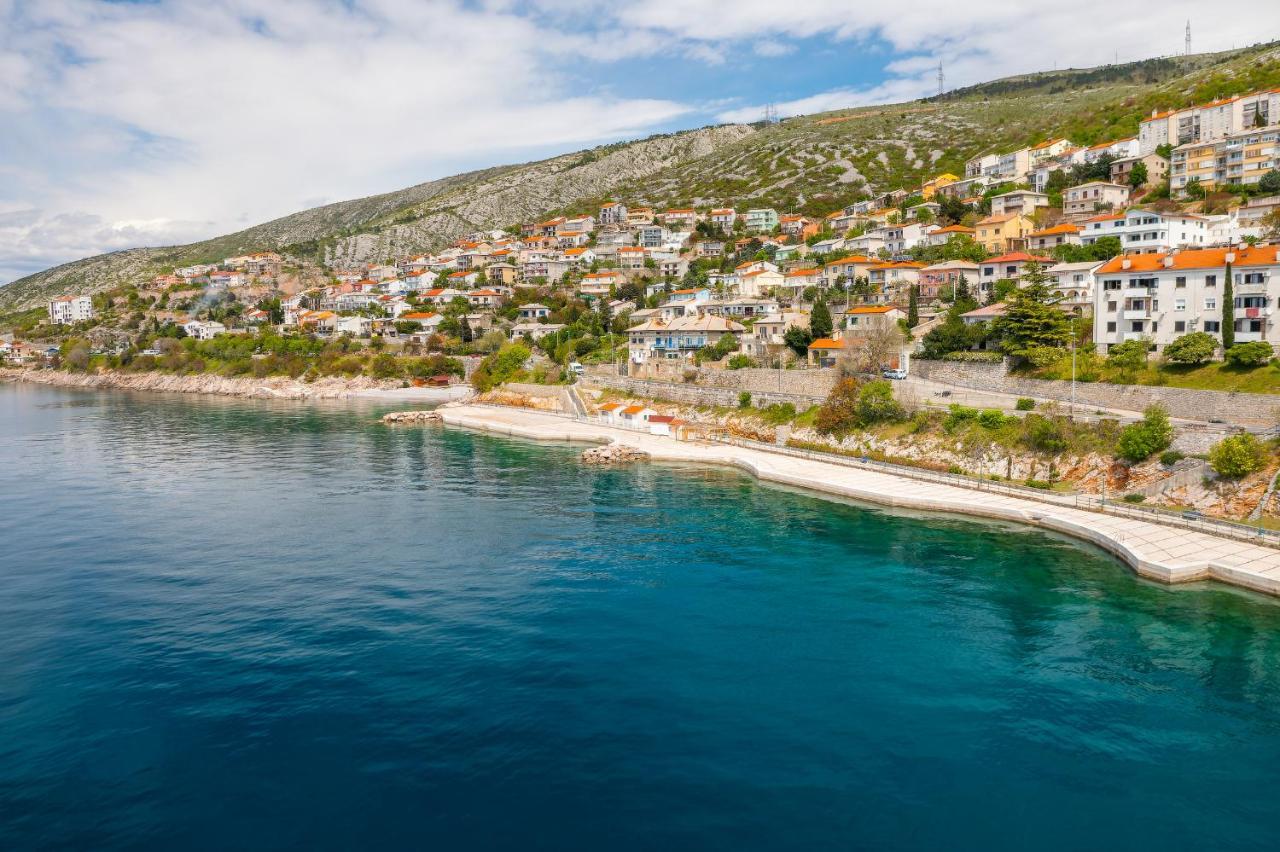 Apartments By The Beach Adela Senj Senj  Dış mekan fotoğraf
