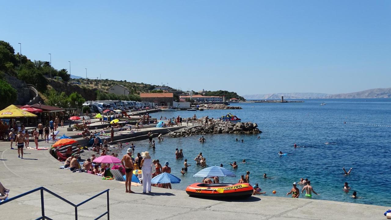 Apartments By The Beach Adela Senj Senj  Dış mekan fotoğraf